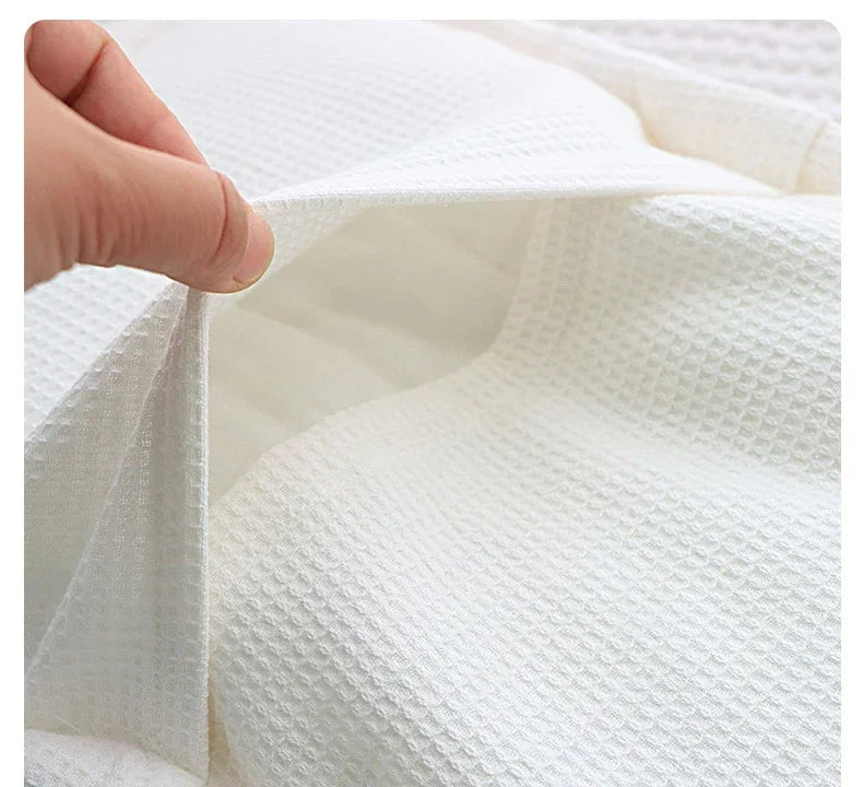 Taie d'Oreiller Bébé en Coton - Motif Étoiles Brodées - Coussin Deco